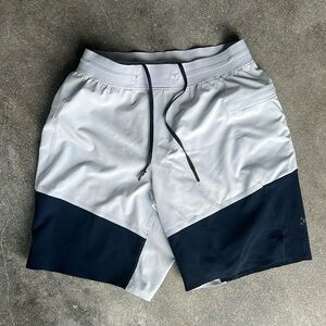 Men’s Small Lululemon Bathing Suit with liner